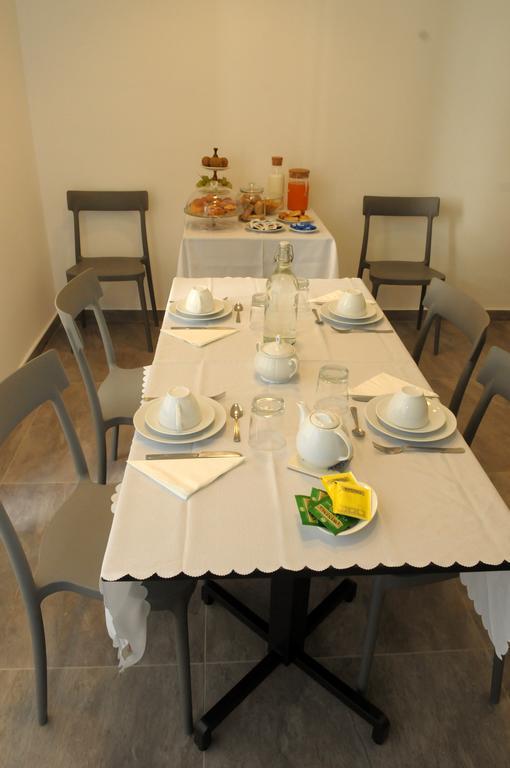 Della Torre Rooms Lecce Bagian luar foto