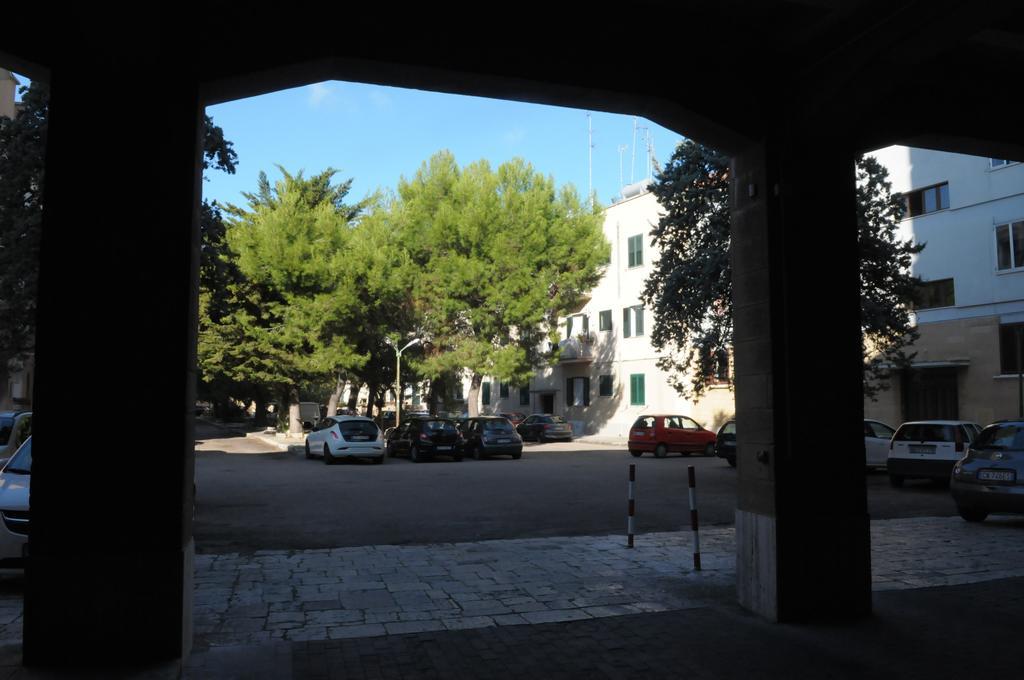 Della Torre Rooms Lecce Bagian luar foto